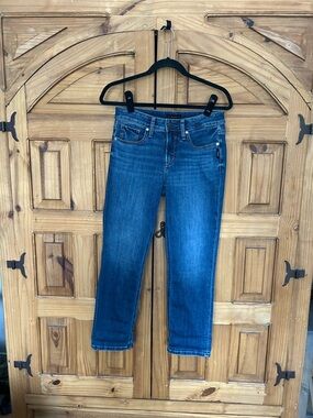 SILVER SUKI Capris